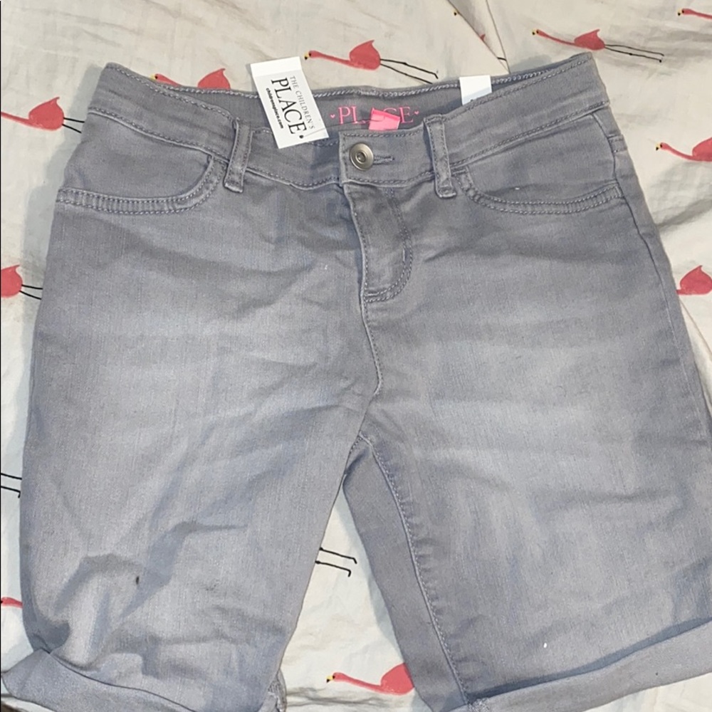 Grey shorts